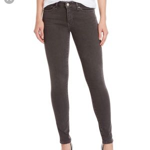 Levi’s 711 Skinny Faded Black